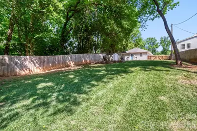 1521 Hawthorne Lane, Charlotte, NC 28205 - Photo 28