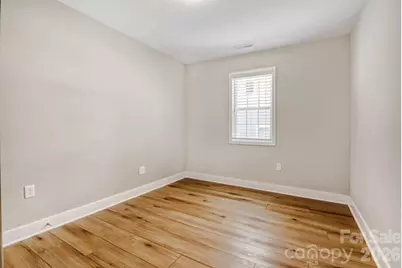 1521 Hawthorne Lane, Charlotte, NC 28205 - Photo 16