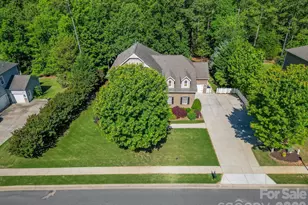 2015 Madeira Cir, Waxhaw, NC 28173 - Photo 4