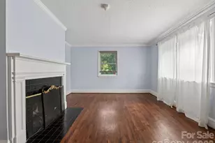 2120 Amesbury Ave, Charlotte, NC 28205 - Photo 8