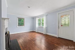 2120 Amesbury Ave, Charlotte, NC 28205 - Photo 10