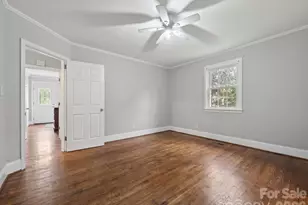 2120 Amesbury Ave, Charlotte, NC 28205 - Photo 14
