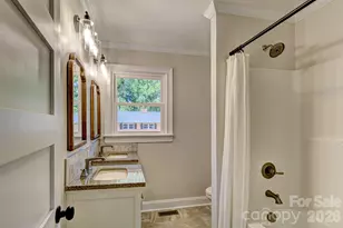 303 Mark St, Cherryville, NC 28021 - Photo 14