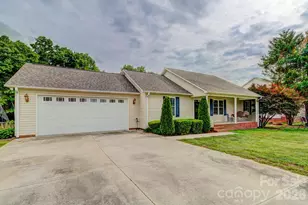 4671 Garys Pl, Crouse, NC 28033 - Photo 1