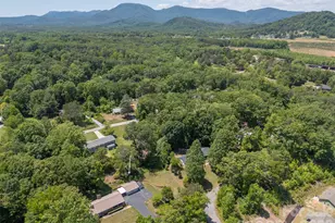 113 Chestnut Rd, Landrum, SC 29356 - Photo 38