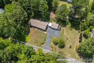 113 Chestnut Rd, Landrum, SC 29356 - Photo 40