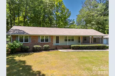 113 Chestnut Road, Landrum, SC 29356 - Photo 4