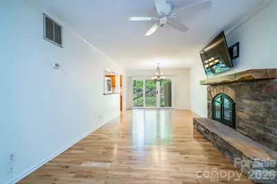 12 Pebble Creek Drive, Asheville, NC 28803 - Photo 2