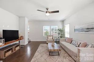 3742 Memorial Pkwy, Charlotte, NC 28217 - Photo 14