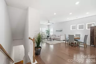 3742 Memorial Pkwy, Charlotte, NC 28217 - Photo 8