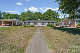 604 Leander St, Shelby, NC 28152 - Photo 2