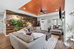 25 Linn Garden Ln, Swannanoa, NC 28778 - Photo 8