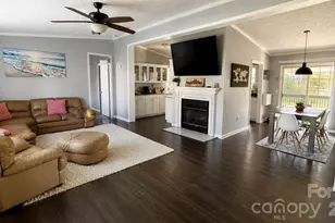 205 Moss Dr, Concord, NC 28027 - Photo 4