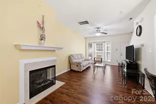 8842 Gerren Ct, Charlotte, NC 28217 - Photo 2