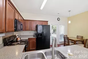 8842 Gerren Ct, Charlotte, NC 28217 - Photo 8