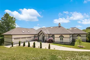 813 Rickel Dr, Hendersonville, NC 28739 - Photo 1