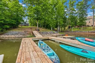 521 Rosebush Ln, Clover, SC 29710 - Photo 4