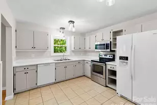 56 Knoll Ridge Dr, Asheville, NC 28804 - Photo 12