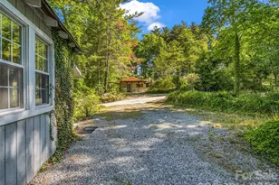 315 Alabama Ave, Hendersonville, NC 28739 - Photo 12