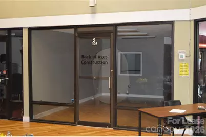 111 S Center Street #105, Statesville, NC 28677 - Photo 2