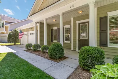 240 Clairborne Court, Matthews, NC 28104 - Photo 4