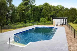 4799 Pleasant View Ln, Catawba, NC 28609 - Photo 8