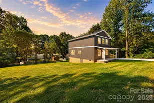 1135 Apple Ln, Granite Falls, NC 28630 - Photo 2