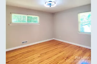 731 Harwyn Drive, Charlotte, NC 28215 - Photo 16