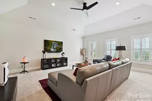 6309 Wakehurst Rd, Charlotte, NC 28226 - Photo 14