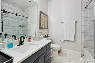 6309 Wakehurst Rd, Charlotte, NC 28226 - Photo 16