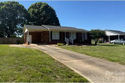 306 Southglenn Drive, Shelby, NC 28152 - Photo 2