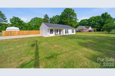5694 Hillsdale Drive, Fort Lawn, SC 29714 - Photo 2