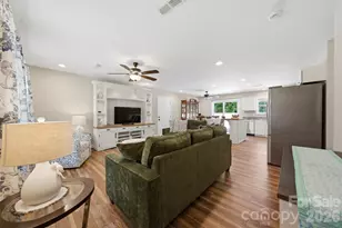 5694 Hillsdale Dr, Fort Lawn, SC 29714 - Photo 4