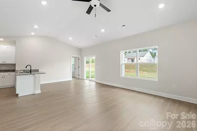 6512 Fairford Drive, Charlotte, NC 28215 - Photo 4