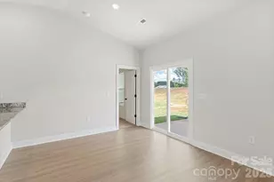 6512 Fairford Dr, Charlotte, NC 28215 - Photo 10