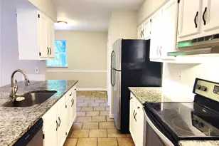 6041 Acadian Woods Dr, Charlotte, NC 28227 - Photo 2