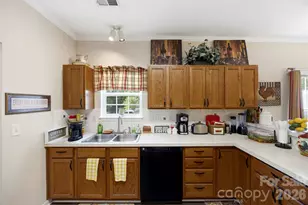 40 Ashton Bluff Cir, Mount Holly, NC 28120 - Photo 14