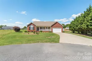 202 Big Dipper Ct, Wingate, NC 28174 - Photo 2