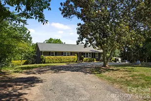 1483 Springsteen Rd, Rock Hill, SC 29730 - Photo 2