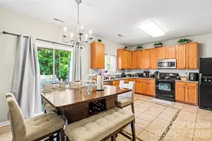 1642 Candlewood Ridge Ln, Matthews, NC 28105 - Photo 8