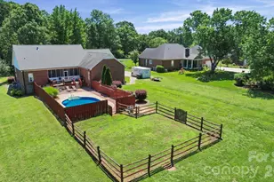 1100 Legacy Lake Dr, Monroe, NC 28110 - Photo 10