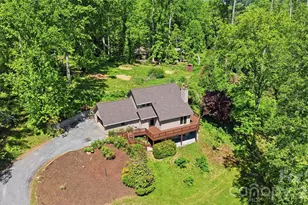 207 Wood Dale Dr, Hendersonville, NC 28791 - Photo 2