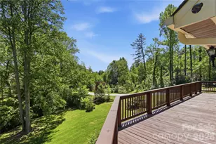 207 Wood Dale Dr, Hendersonville, NC 28791 - Photo 38