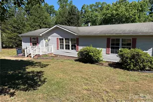 144 Carolina Wren Dr, Mooresville, NC 28115 - Photo 2