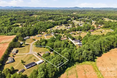 333 Howard Norton Drive, Hiddenite, NC 28636 - Photo 2