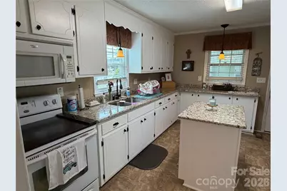 202 W Stevens Drive, Kershaw, SC 29067 - Photo 12