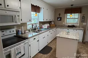 202 W Stevens Dr, Kershaw, SC 29067 - Photo 12