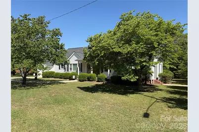 202 W Stevens Drive, Kershaw, SC 29067 - Photo 6