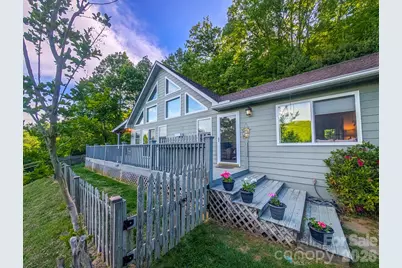 305 Majestic Mountain Drive, Burnsville, NC 28714 - Photo 2