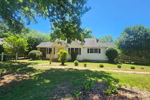 5510 Allen Rd E, Charlotte, NC 28269 - Photo 2